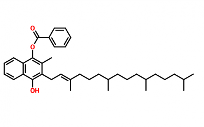 （E）-4－羟基－2-甲基-3-（3，7，11，15－四甲基十六烷－2-烯－1基）萘－1-基苯甲酸酯
